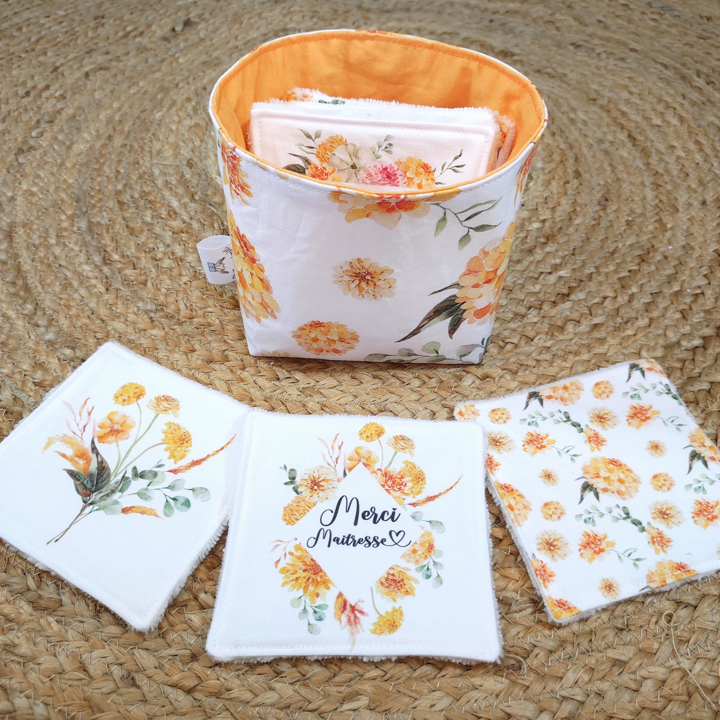 Lot de 8 cotons lavables et panier - "Maîtresse"