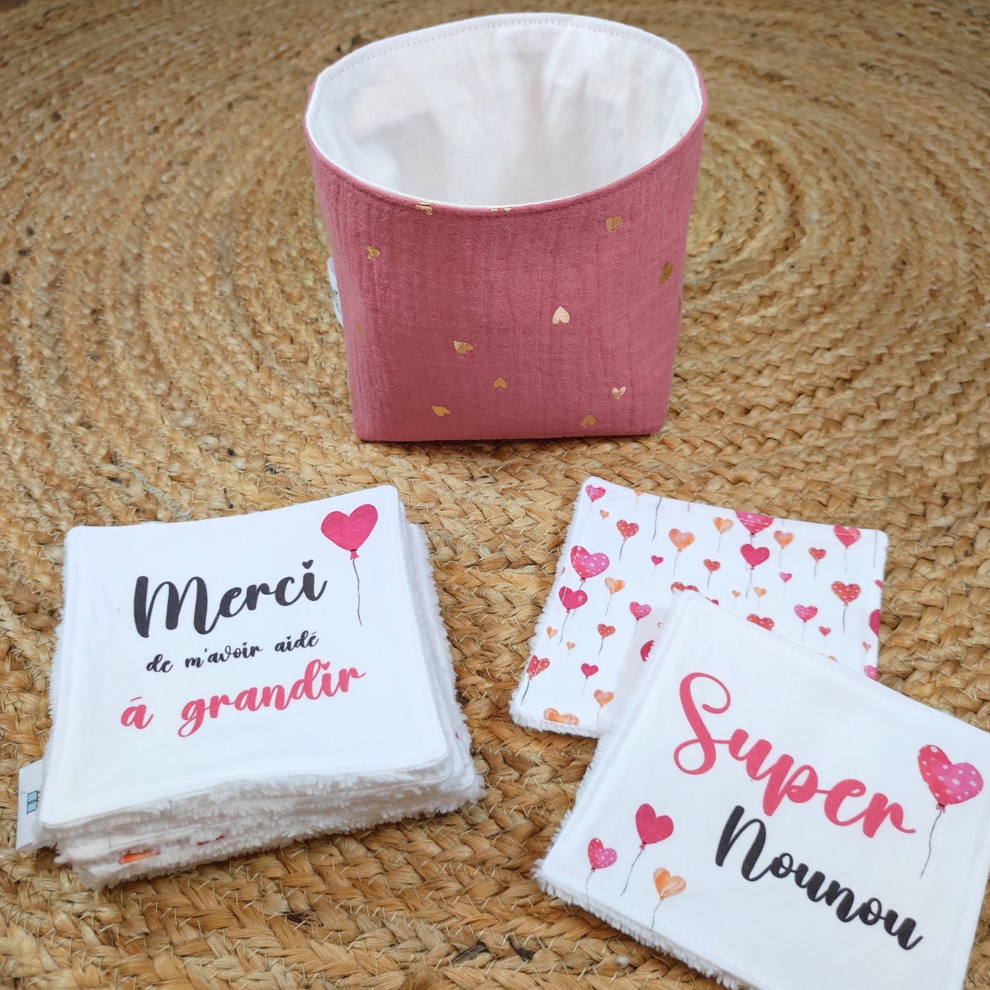 Lot de 8 cotons lavables et panier - "Super Nounou"
