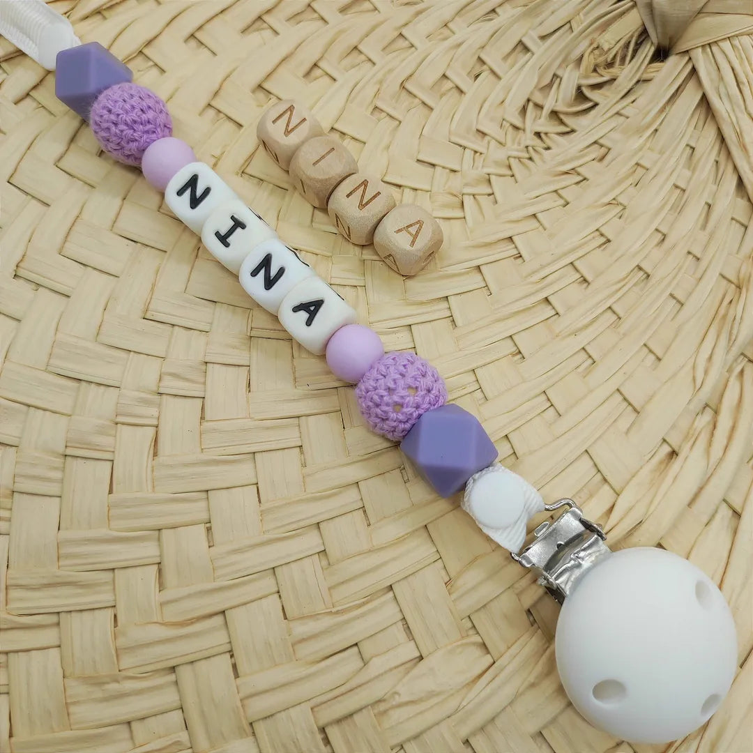 attache tétine prénom personnalisable violet